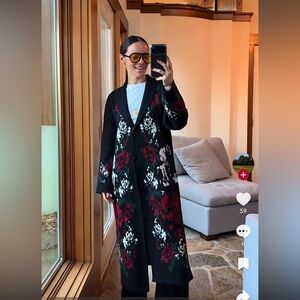 Vertigo Paris long cardigan sweater with red rose floral pattern
NWT size small